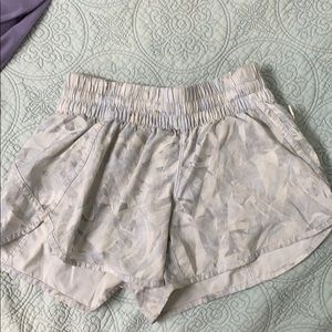 LULULEMON running short